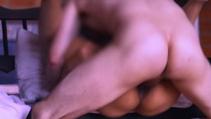 Nện đút em đĩ dâm dồn dập sưng tê lồn không khép lại được